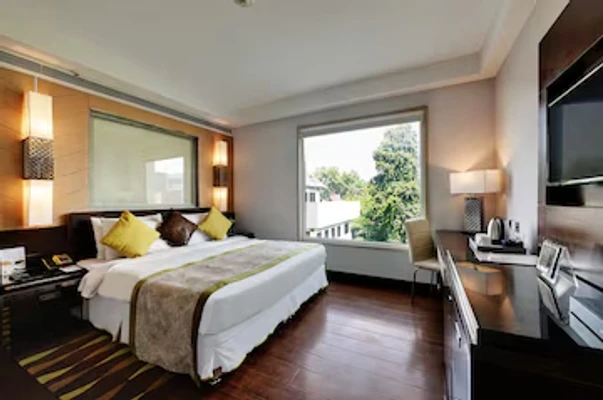 hotel near gurugram railway station - quality inn gurugram