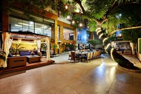 hotel in sector 14, gurugram for couples - quality inn gurugram