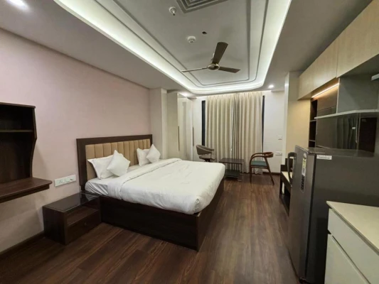 hotel room booking in sector 43, gurugram - quickin stayz by the aikaya
