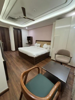 hotel near gurugram airport - quickin stayz by the aikaya