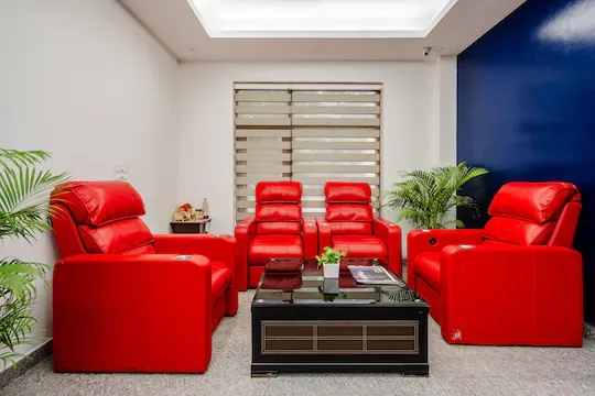 budget hotel in sector 43, gurugram - royal residence golf view