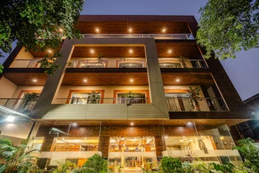 hotel room booking in sector 31, gurugram - royal residence near 32 milestone