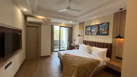 day stay hotels in saltstayz premier - millenium city centre gurugram