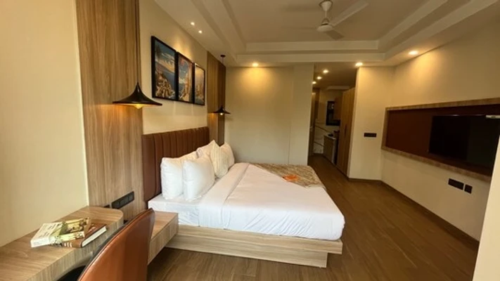 best business hotels in saltstayz premier - millenium city centre gurugram