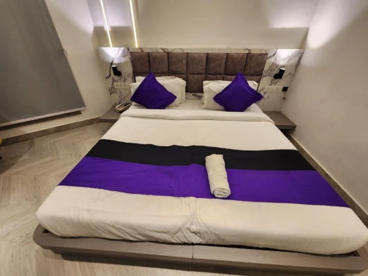 best 5 star hotels in square 9 inn - a boutique hotel gurugram