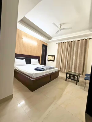 best hotels for few hours in star residency gurugram