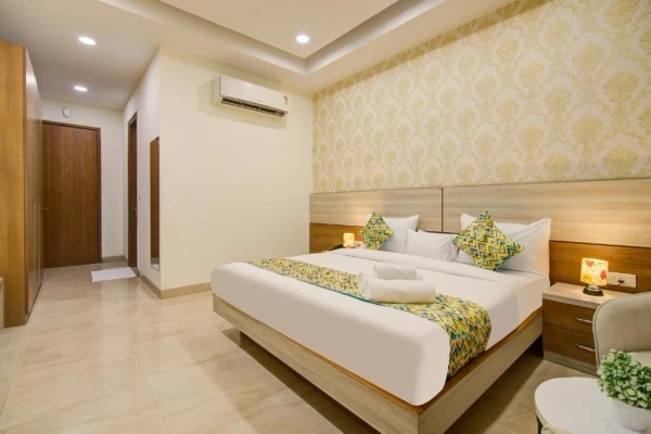 five star hotels in stays & cofy gurugram