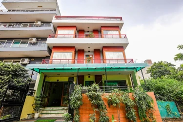 couple hotels in stepinn the silken stay gurugram