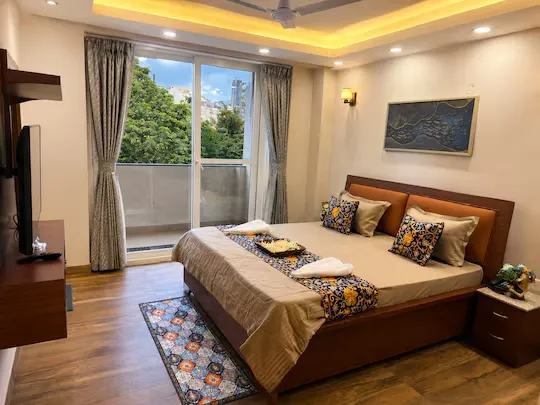hotel with banquet hall in sector 43, gurugram - sukhvan residency