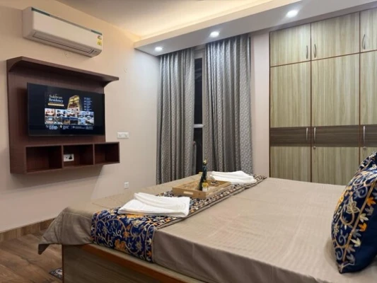 hotel with swimming pool in sector 43, gurugram - sukhvan residency