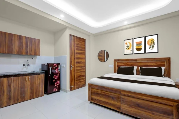 hotel with bar in sector 70, gurugram - super townhouse hotel spr road