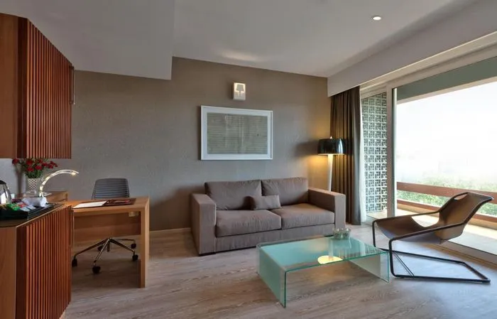 day use hotels in the atara gurugram