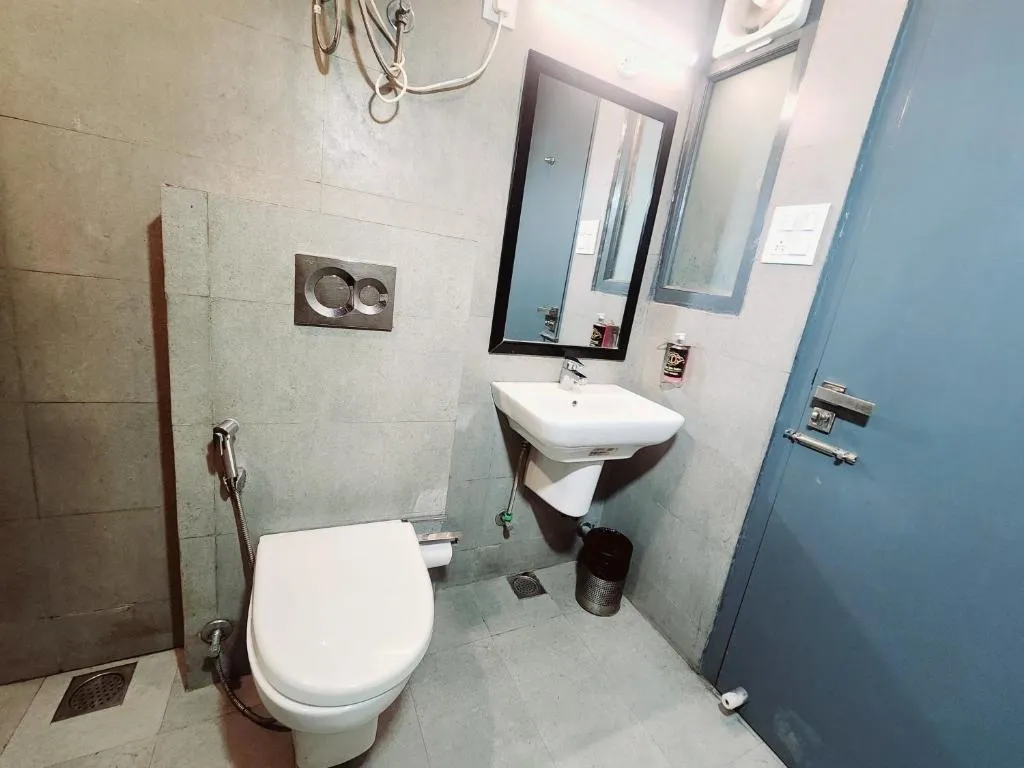 flexible hotel booking in tipsyy inn 003 gurugram