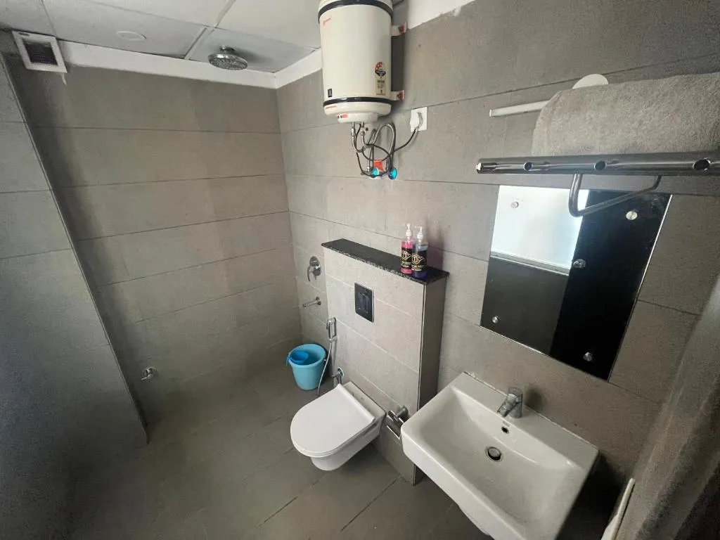 best couple hotels in tipsyy inn sutes 007 gurugram