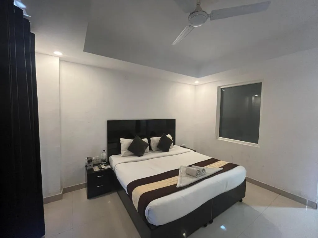 best business hotels in tipsyy inn sutes 007 gurugram