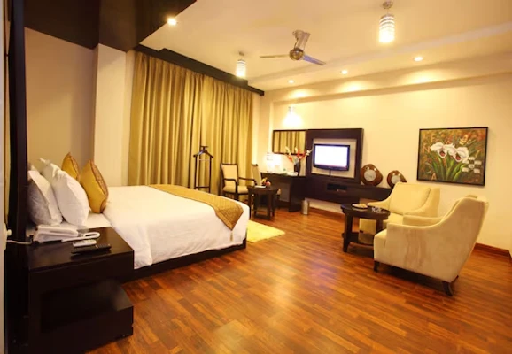 jacuzzi hotel in sector 31, gurugram - trevon inn gurugram