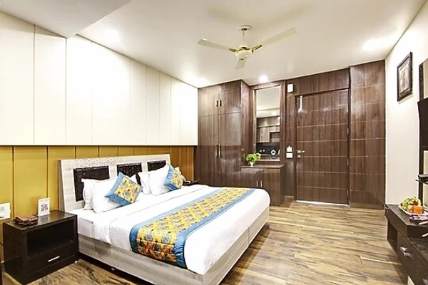 best business hotels in xenious grand manor golf course extension road gurugram gurugram