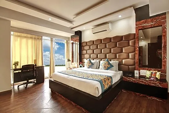 best couple hotels in xenious grand manor golf course extension road gurugram gurugram