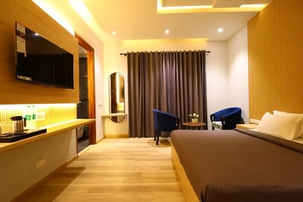 hotel in sector 38, gurugram for couples - xplore stayz