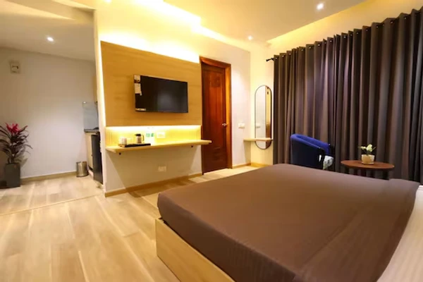 hotel with free parking in sector 38, gurugram - xplore stayz