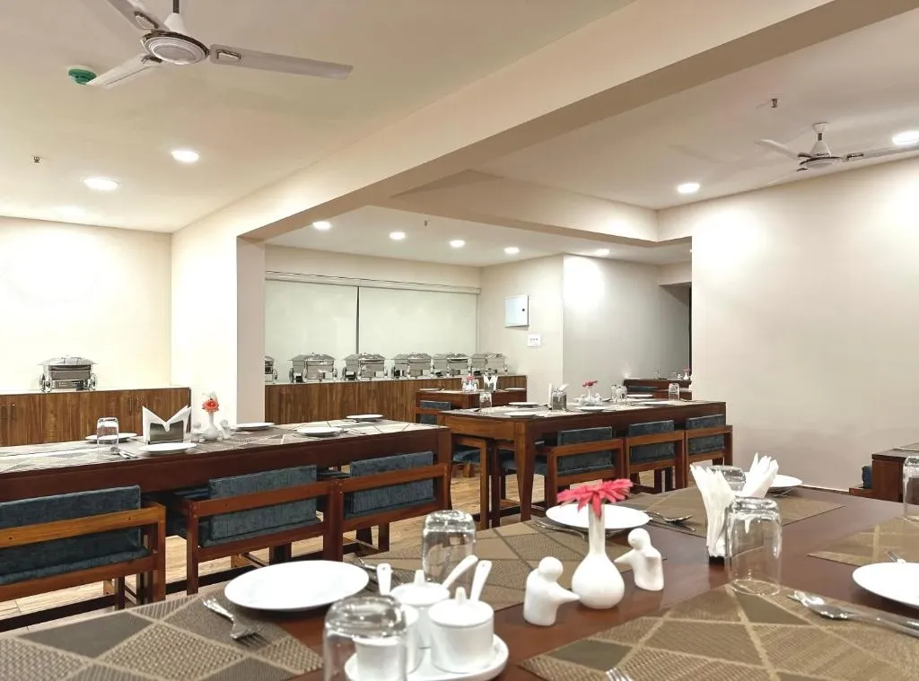 best business hotels in 7 apple hotel guruvayur guruvayur