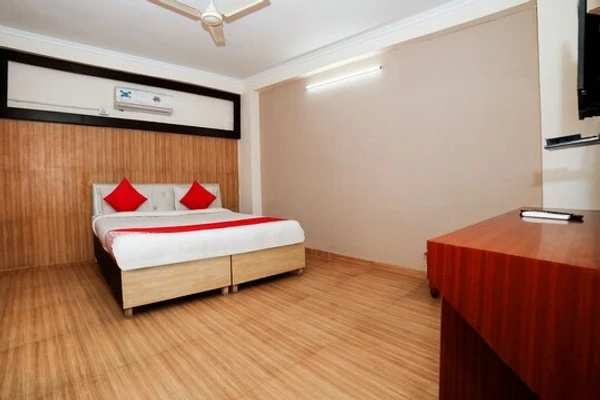 best early check in hotels in hotel rama utsaw gwalior