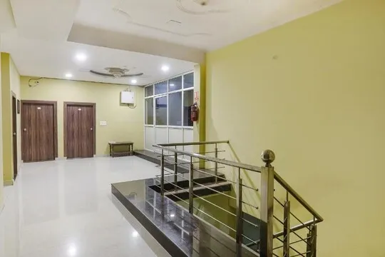 cheap and best hotels in trpotels prince mama gwalior