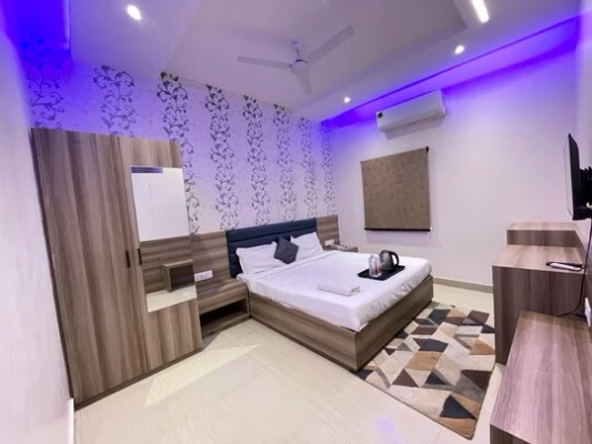 luxury hotels in trpotels prince mama gwalior