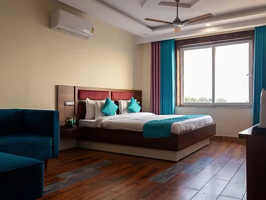 hotel near haldwani railway station - trevon the shire inn
