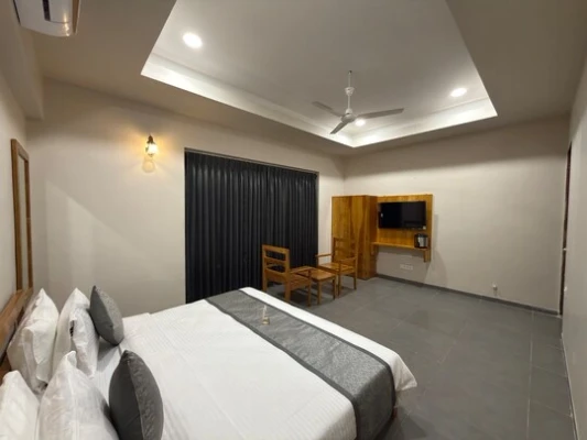 budget hotel in navagam, halol - daksh the nirvana retreat