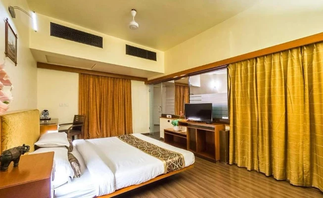 hotel with free parking in hampi road, hampi - hotel malligi hampi