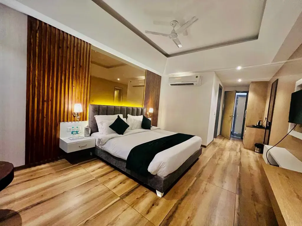 hotel in bhoopatwala, haridwar for family - dls ganga bliss