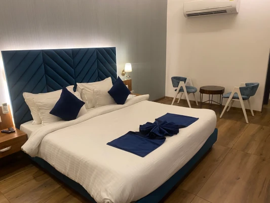 hotel with gym in bhoopatwala, haridwar - dls ganga bliss