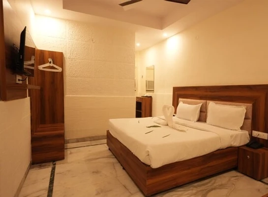 hourly stay in hotel avisha ganga retreat haridwar