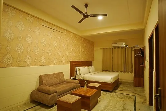 unmarried couple friendly hotels in hotel avisha ganga retreat haridwar
