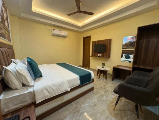 budget hotel in kankhal, haridwar - hotel shiwalik grand