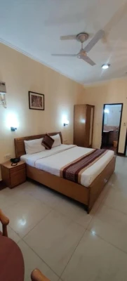 family hotel with pool in tulsi chowk, haridwar - the byke sun hotel haridwar