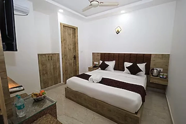 hotel with party hall in motichur, haridwar - the hoften vibranta haridwar