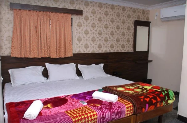 best hotel in baba crystal lodge hyderabad