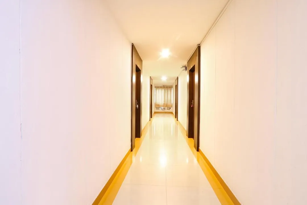 hotel with party hall in gachibowli, hyderabad - beestay by monday hotels gachibowli