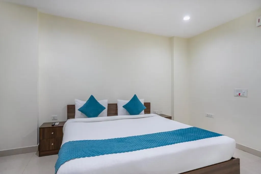 top luxury hotels in blue springs madhapur hyderabad