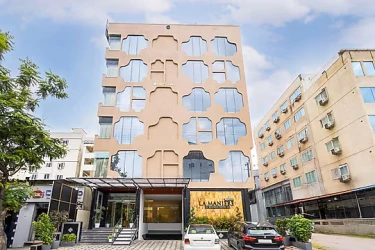 hotel with banquet hall in madhapur, hyderabad - ecko la maniere business hotels