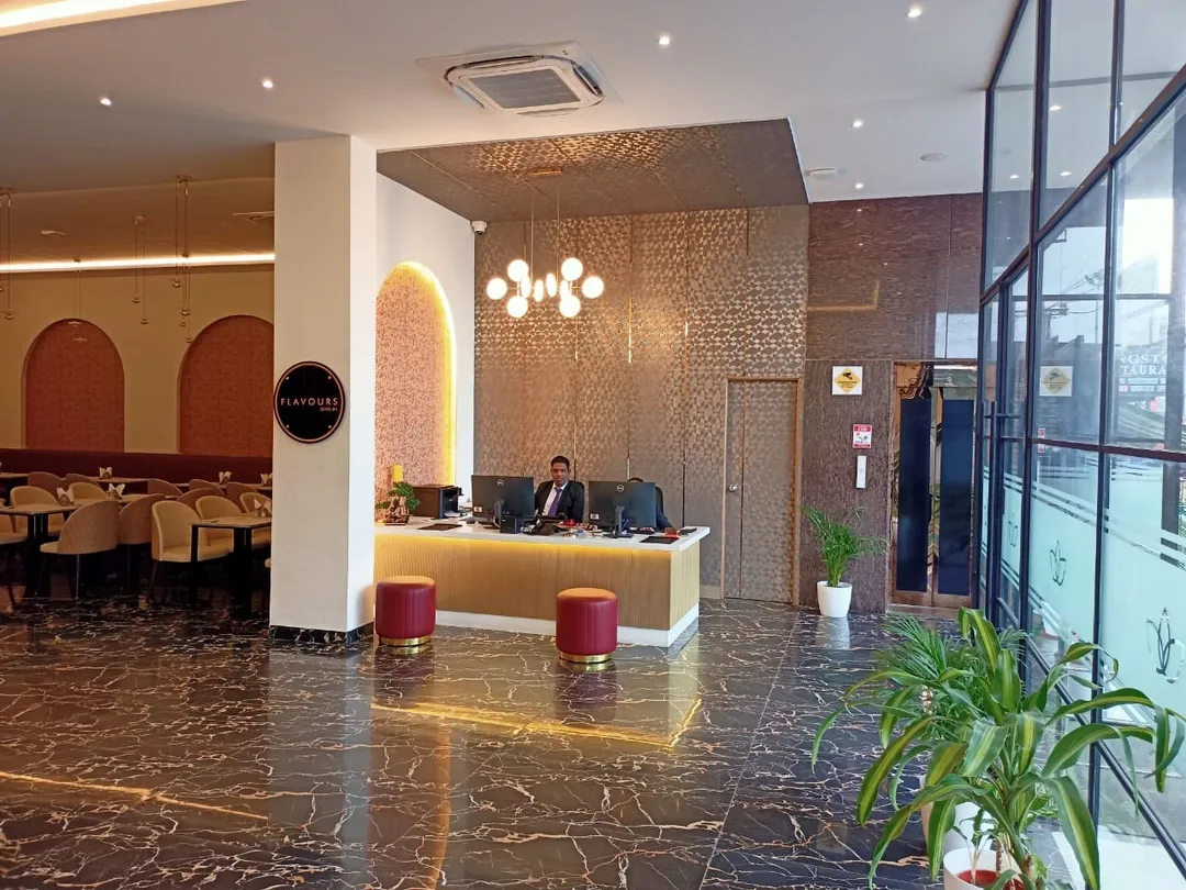 hotel near hyderabad airport - grand continent hotel gachibowli