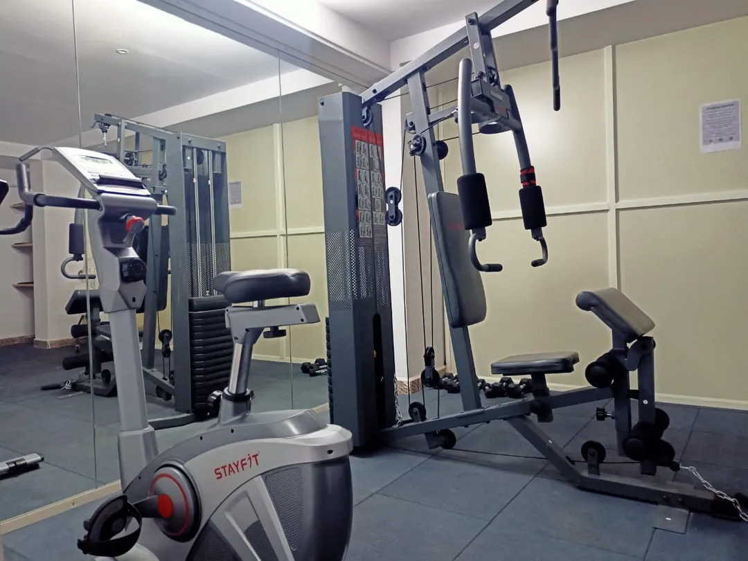 hotel with bar in gachibowli, hyderabad - grand continent hotel gachibowli
