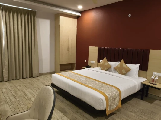 hotel with swimming pool in kondapur, hyderabad - grand continent hotel hitech city