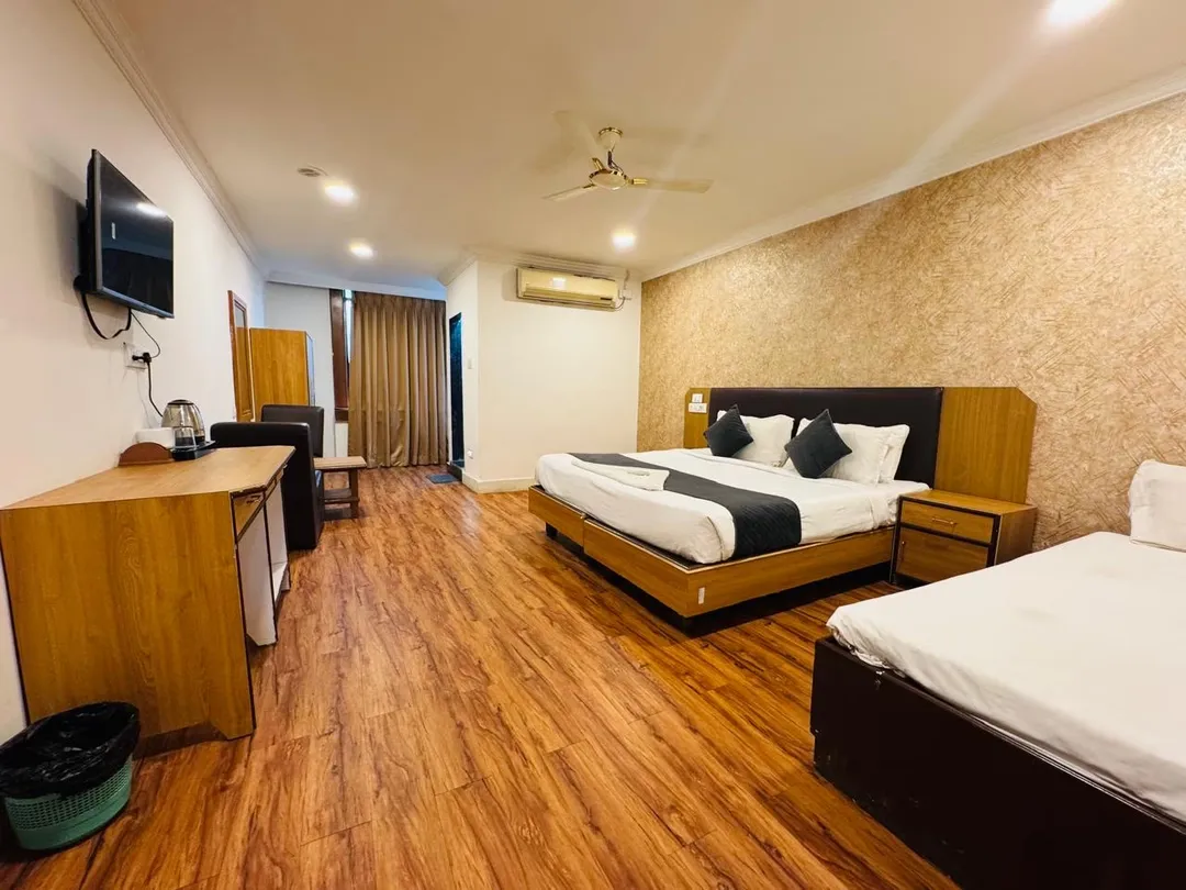 hotel with free parking in ameerpet, hyderabad - hotel br classic
