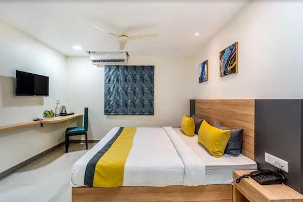 hotel with swimming pool in madhapur, hyderabad - hotel eminent suites