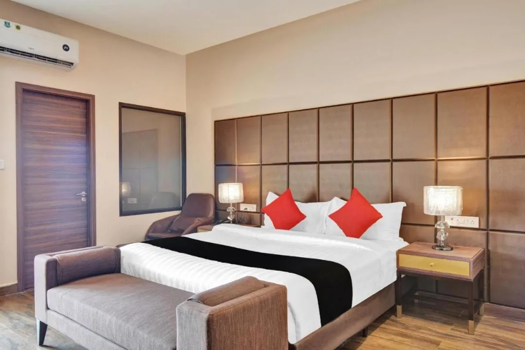 hotel with bar in himayat nagar, hyderabad - hotel grand himayat