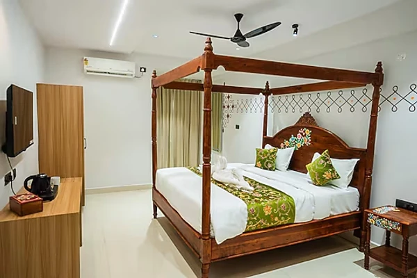 jacuzzi hotel in madhapur, hyderabad - hotel indiana hitech city