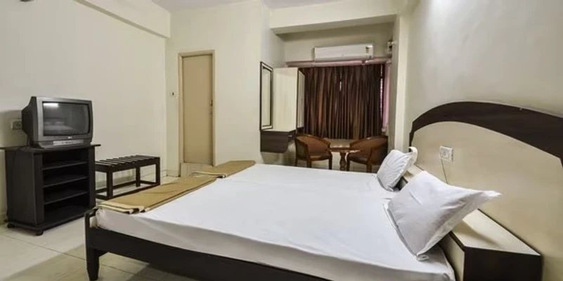 best budget hotels in hotel maya deluxe hyderabad
